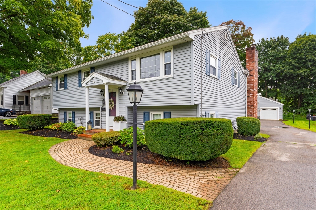 46 Rivercliff Road Lowell, MA 01852 - Photo 4 of 42 Gallery Image 4