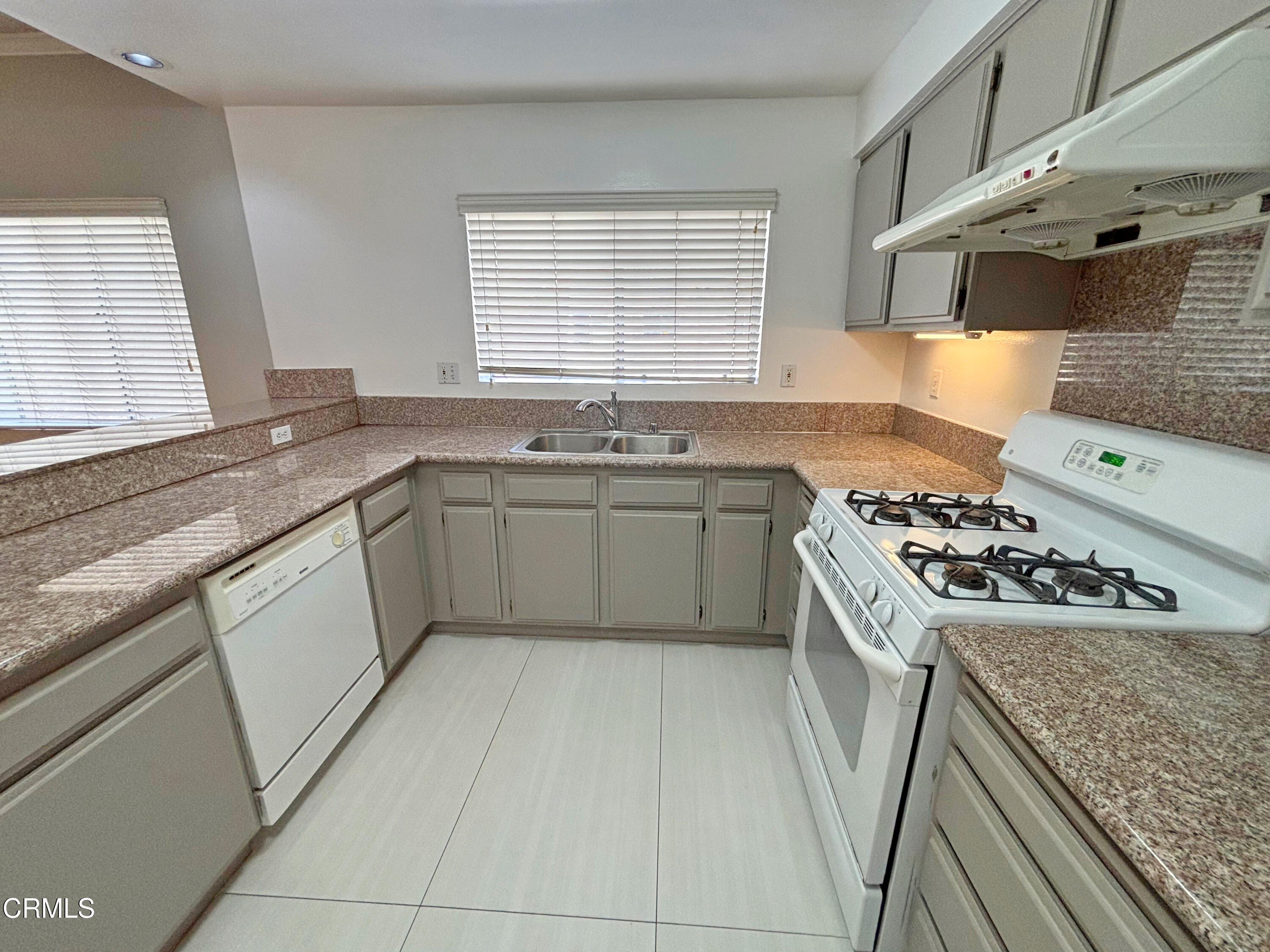 330 California Street, Unit B Arcadia, CA 91006 - Photo 7 of 18 a kitchen with a sink stove and cabinets