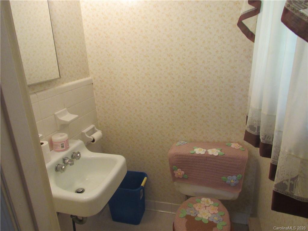 816 Charles Road Shelby, NC 28152 - Photo 11 of 13 Gallery Image 11