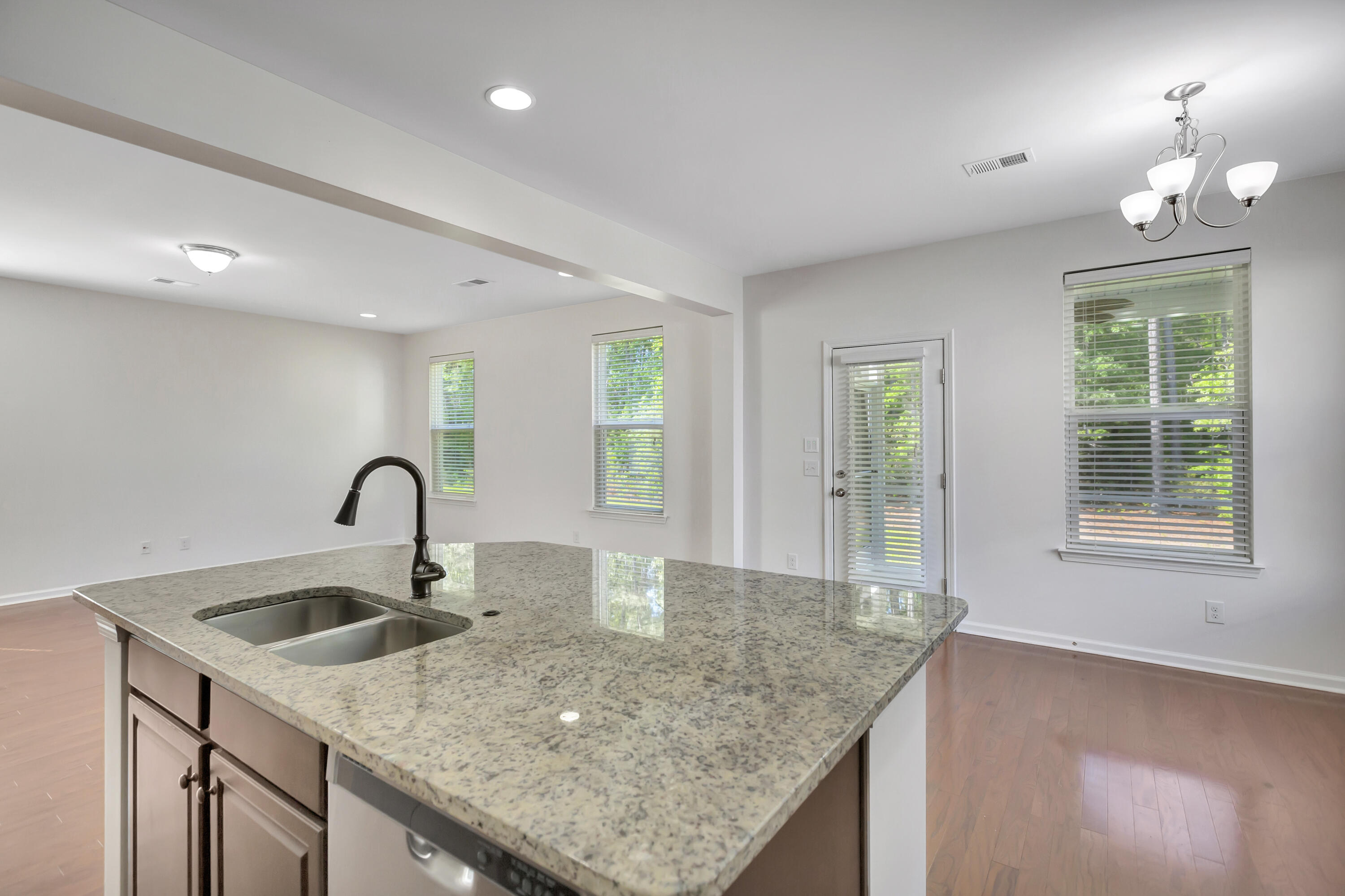 1518 Migration Point Summerville, SC 29483 - Photo 6 of 40 296A3654