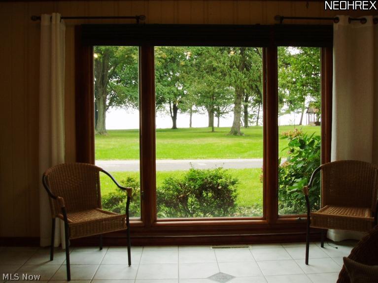 79 Indiana Road Vermilion, OH 44089 - Photo 3 of 22 Stunning Lake Erie views!