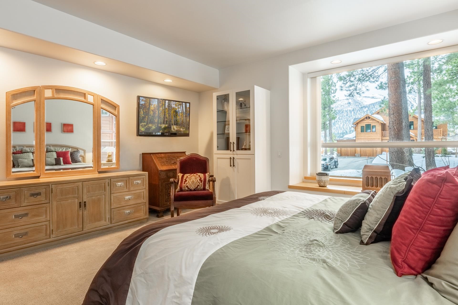 244 Ridge Way Mammoth Lakes, CA 93546 - Photo 36 of 49 Bedroom featuring light colored carpet and recessed lighting