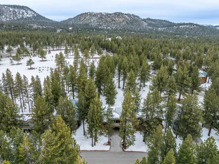 $1,879,000 | 244 Ridge Way, Mammoth Lakes, CA 93546
