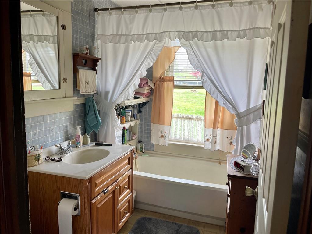 733 Shenango Stop Road, Unit RD New Castle, PA 16101 - Photo 6 of 16 Gallery Image 6