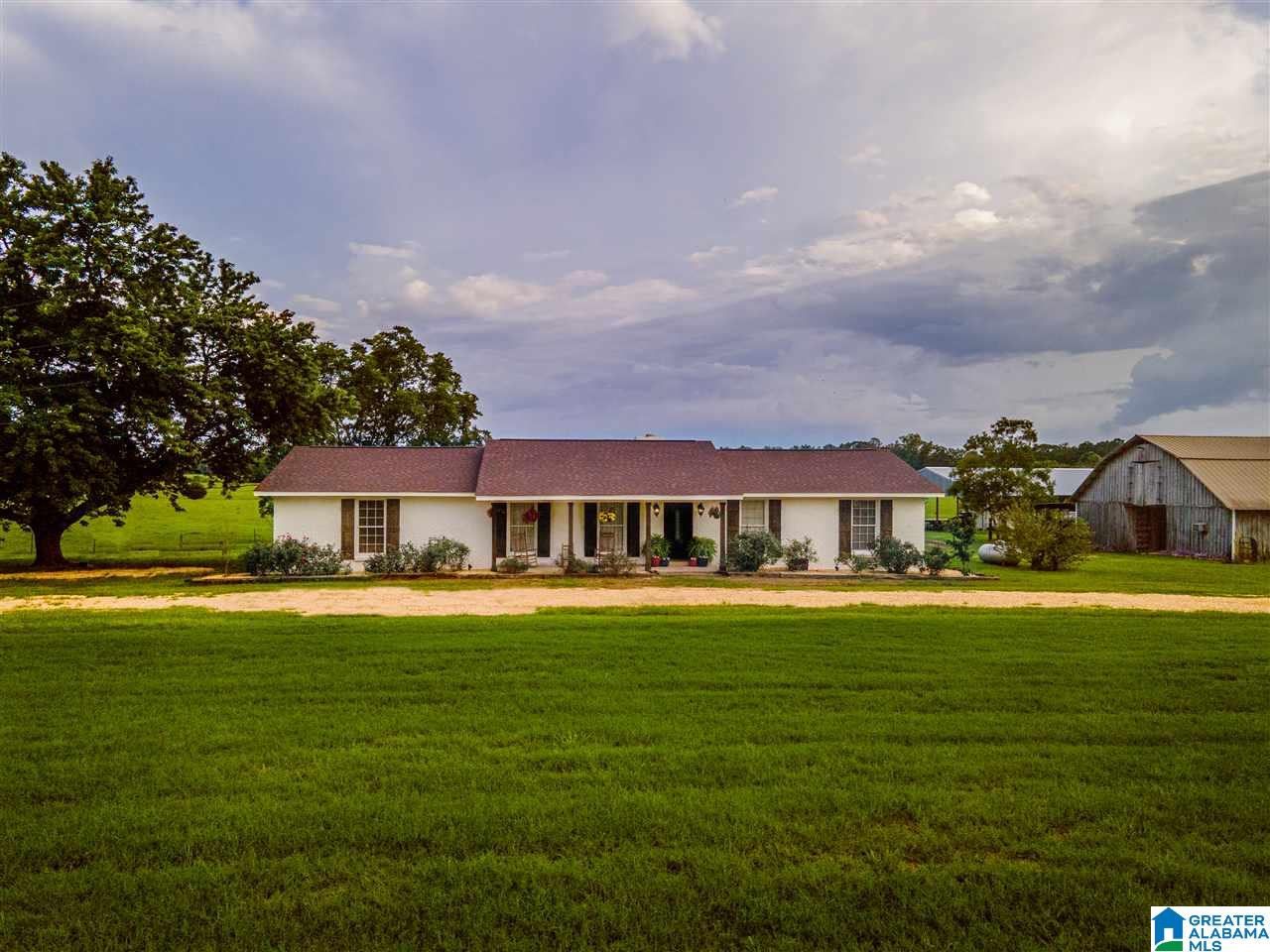 631 County Road 16 Clanton, AL 35045 - Photo 2 of 41