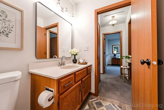 $177,499 | 1281 Greenbriar Court, Unit 5, White Bear Lake, MN 55110