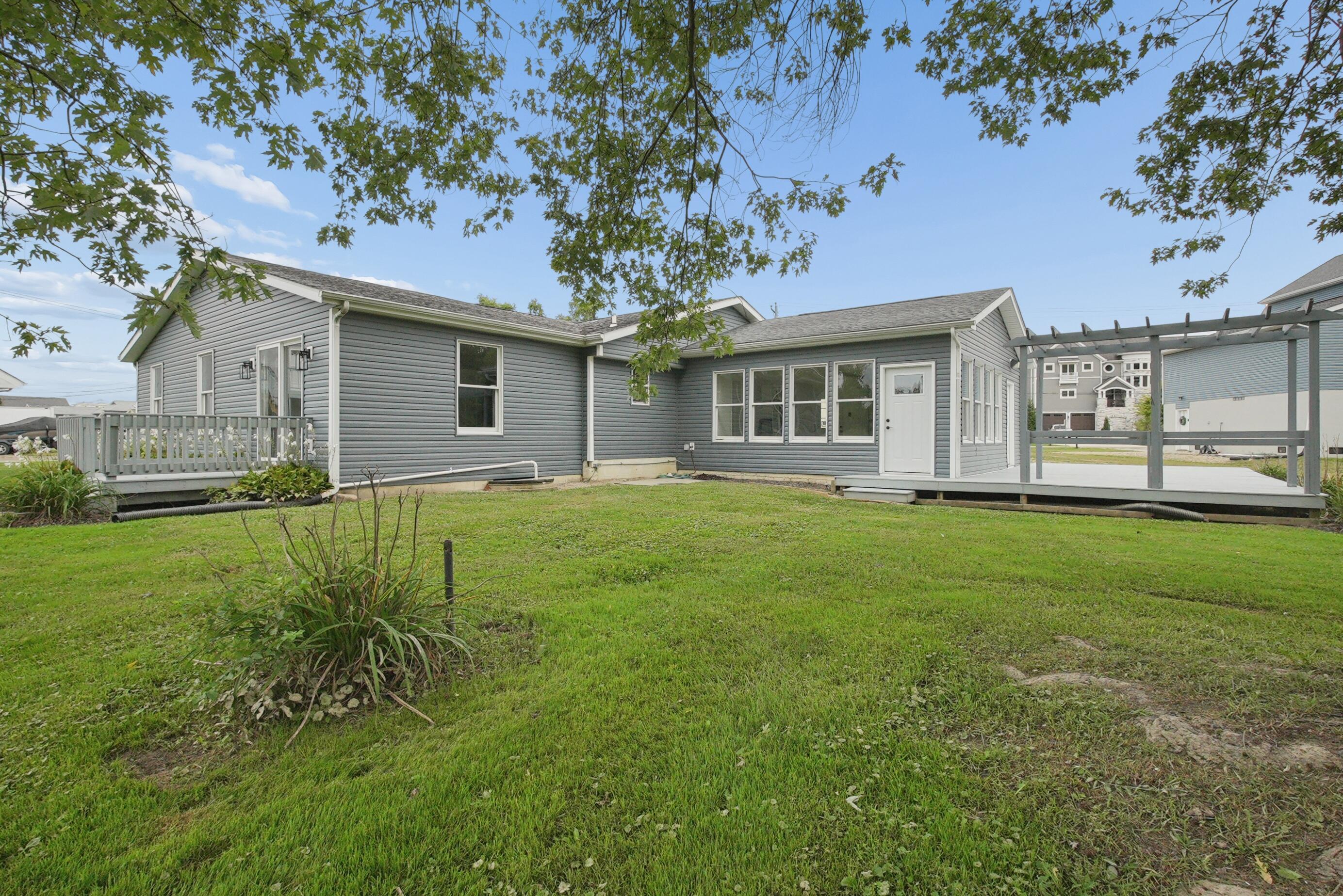 4340 North Bank Road Millersport, OH 43046 - Photo 27 of 41 back view