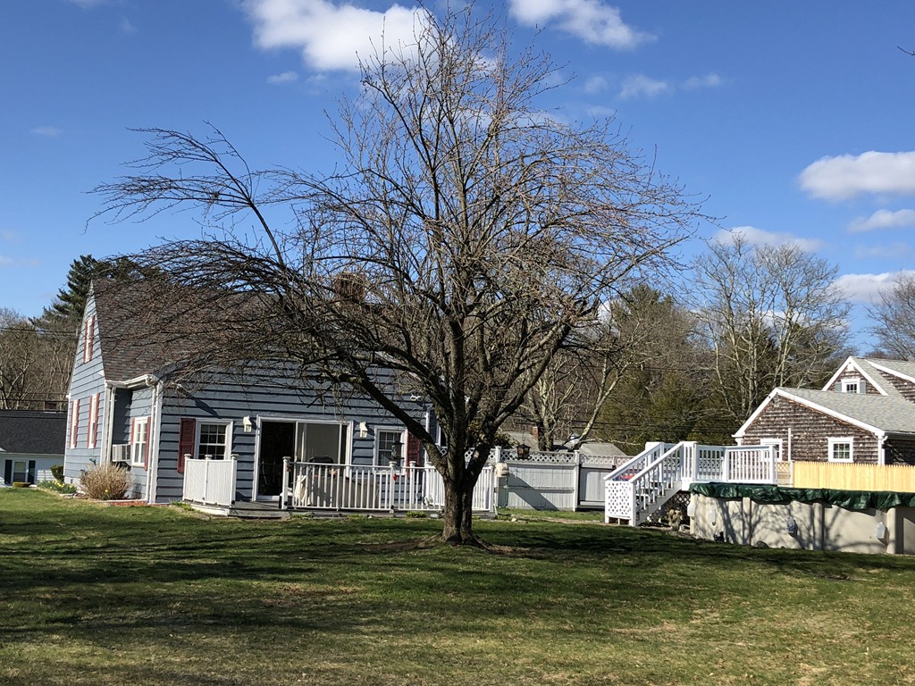 408 Briggs Road Westport, MA 02790 - Photo 8 of 24 Gallery Image 8