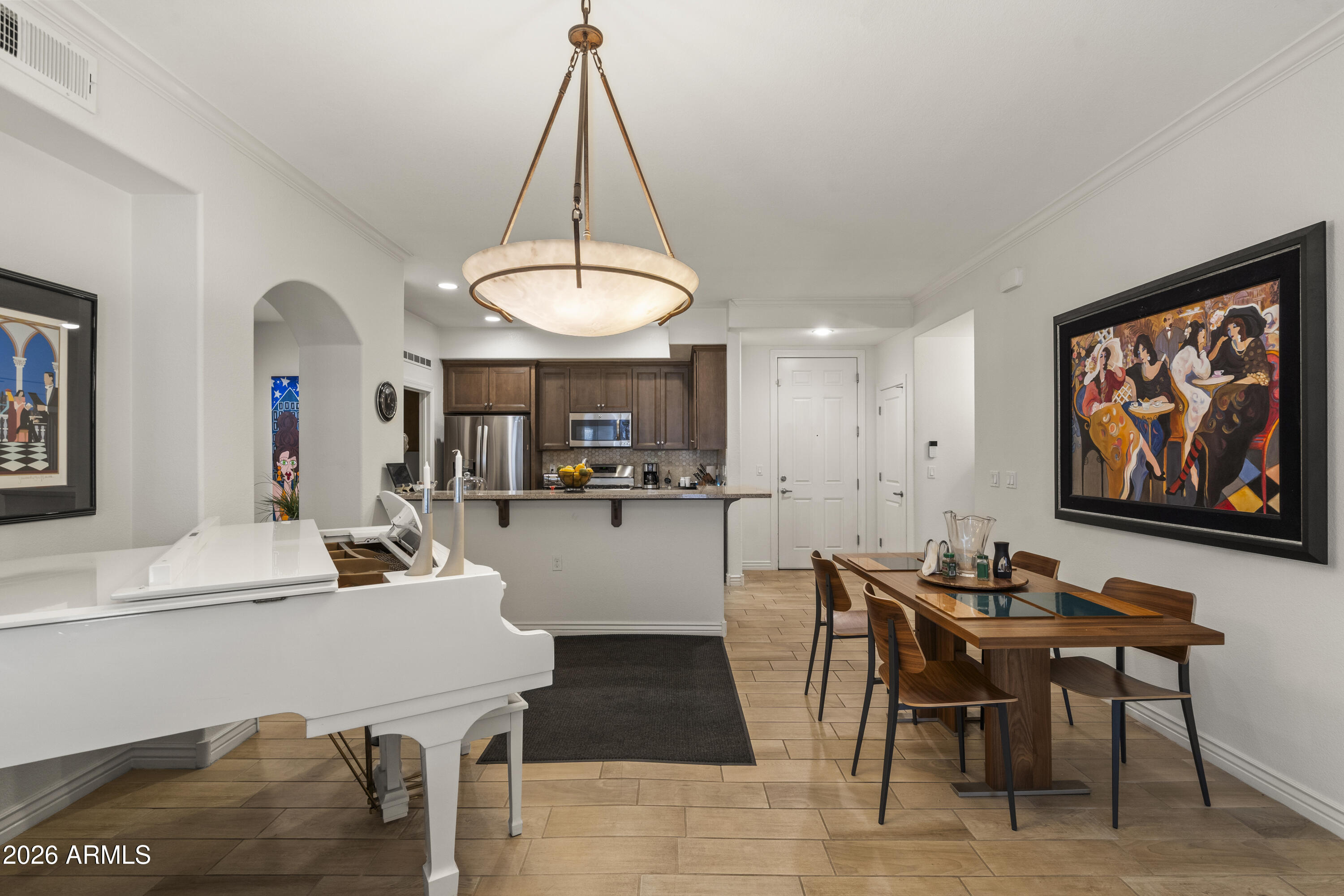 7601 East Indian Bend Road, Unit 1012 Scottsdale, AZ 85250 - Photo 4 of 27 Living Room