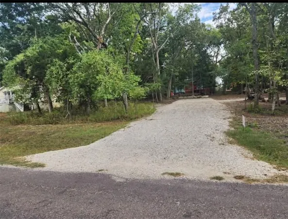 $22,000 | 126 Fascination Lane, Linn Valley, KS 66040