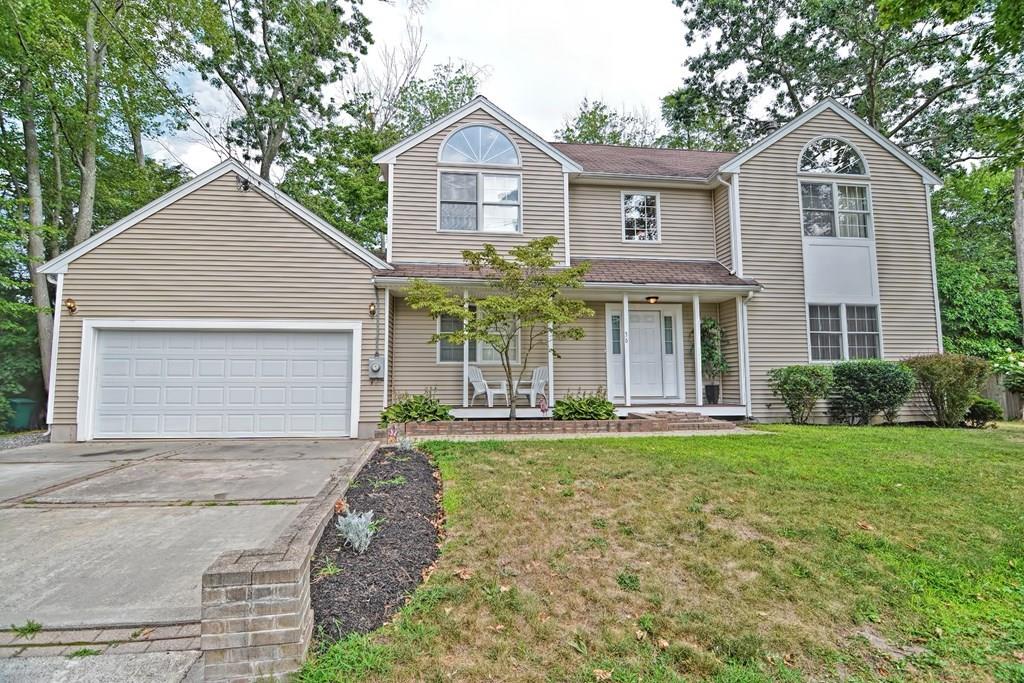 36 South Lakeview Road Norton, MA 02766 - Photo 1 of 37 Gallery Image 1