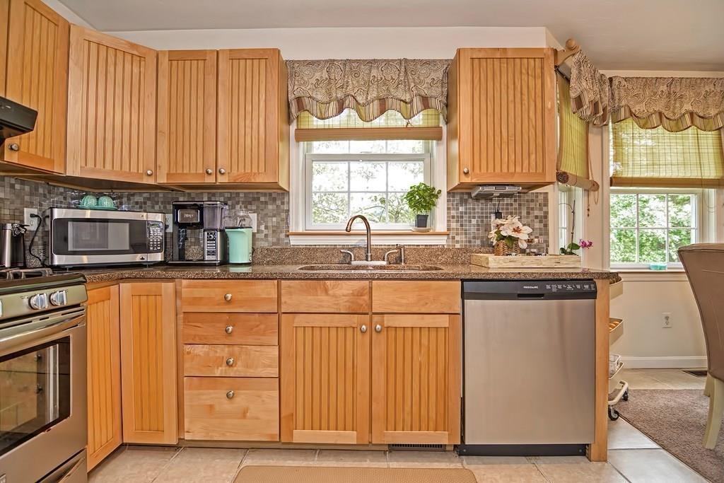 36 South Lakeview Road Norton, MA 02766 - Photo 13 of 37 Gallery Image 13