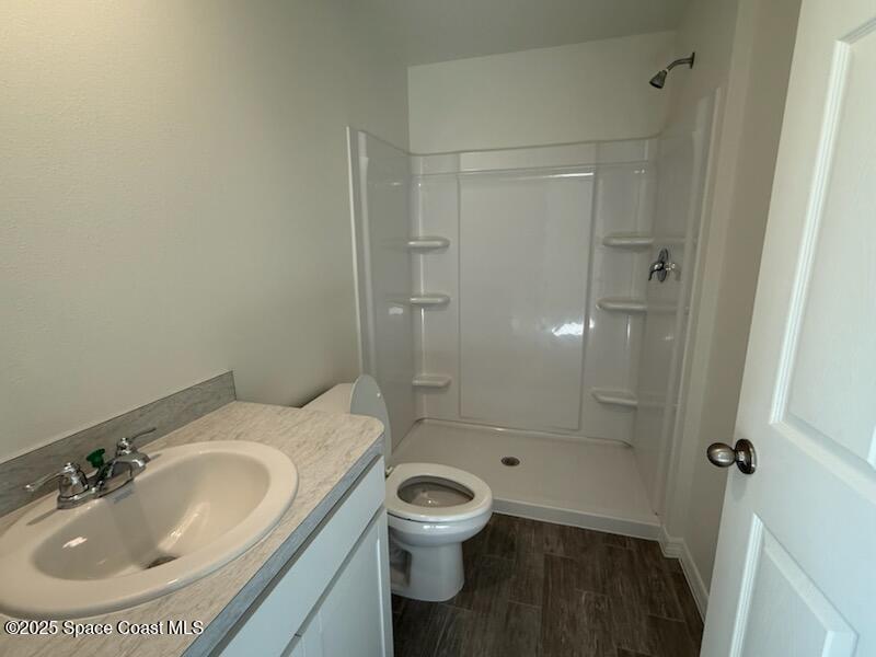 191 Tucson Road Southwest Palm Bay, FL 32908 - Photo 4 of 7 Palm owner bath (scheme 2)