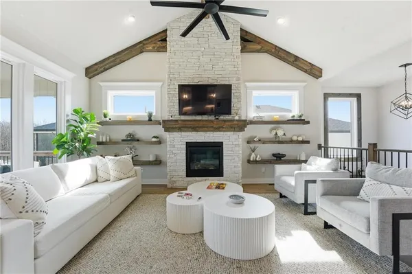 $757,000 | 4204 Southeast Adams Drive, Blue Springs, MO 64014
