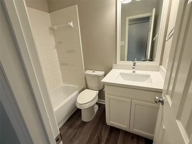 $229,900 | 13210 Barton Meadow Lane, Rosharon, TX 77583