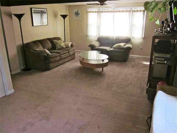 104 Pheasant Road Billerica, MA 01821 - Photo 8 of 22 Gallery Image 8