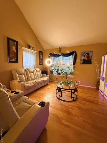 $455,000 | 2 Marilyn Court, Highland Mills, NY 10930