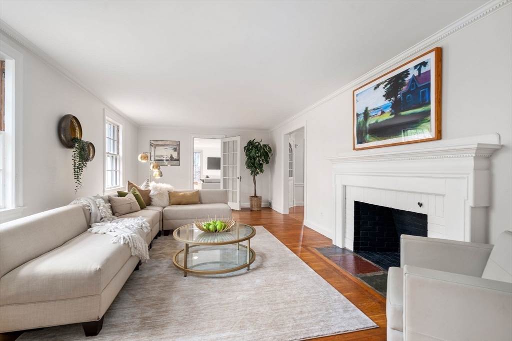 45 Verndale Road Newton, MA 02461 - Photo 3 of 28 Gallery Image 3