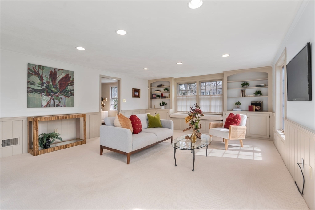 45 Verndale Road Newton, MA 02461 - Photo 5 of 28 Gallery Image 5