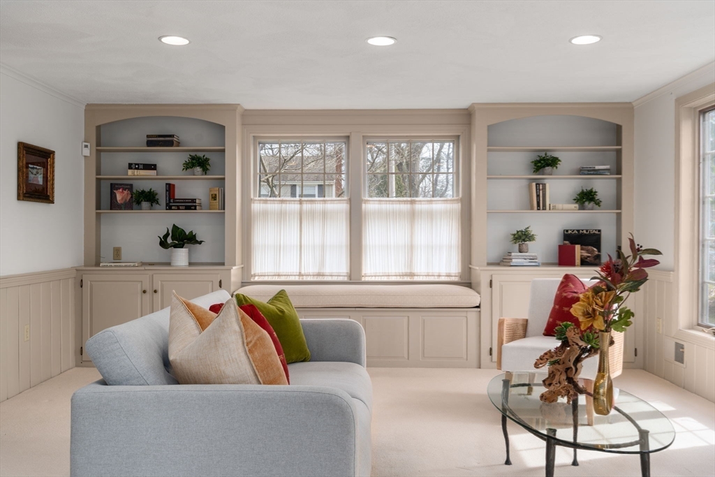 45 Verndale Road Newton, MA 02461 - Photo 6 of 28 Gallery Image 6