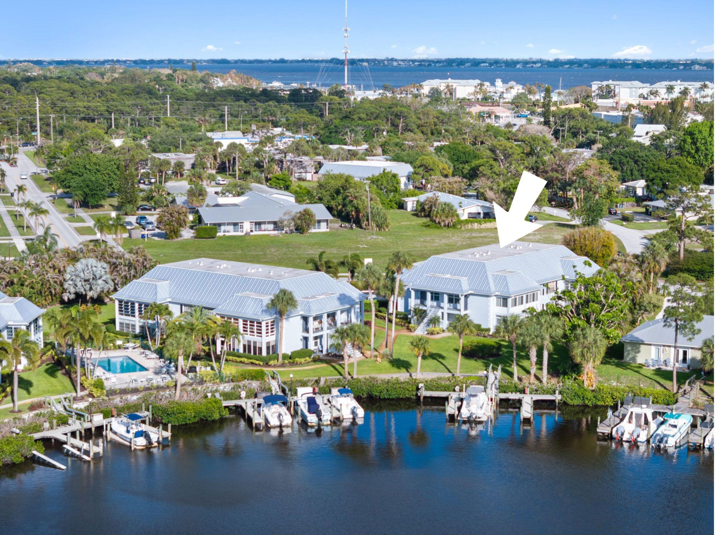 934 Northwest Spruce Ridge Drive, Unit 2 Stuart, FL 34994 - Photo 18 of 34 33_pins