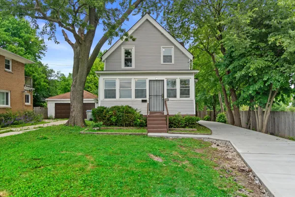 $165,000 | 5676 North 43rd Street, Milwaukee, WI 53209