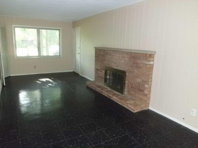 56320 Cedar Road Mishawaka, IN 46545 - Photo 3 of 8 Gallery Image 3