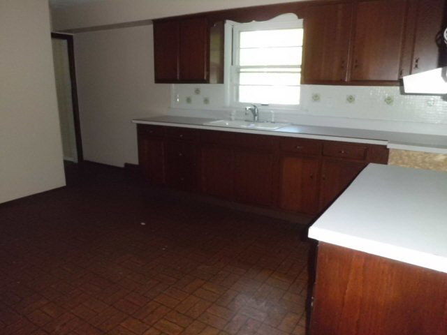 56320 Cedar Road Mishawaka, IN 46545 - Photo 5 of 8 Gallery Image 5