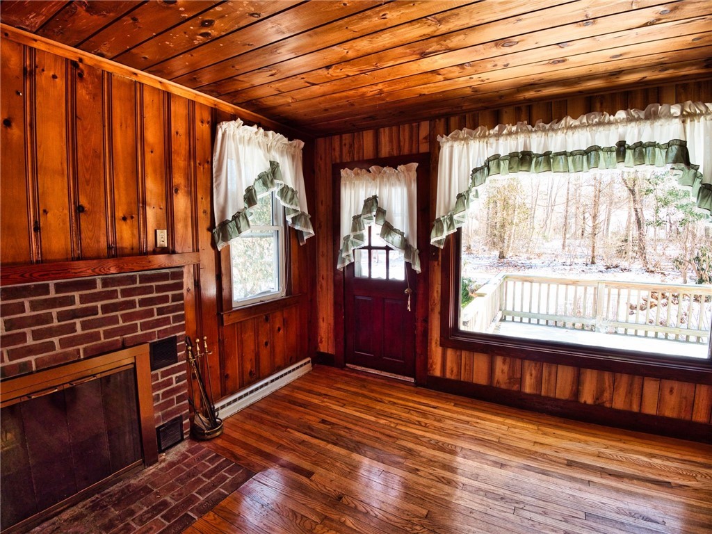 76 Peckham Road Little Compton, RI 02837 - Photo 20 of 50 Gallery Image 20