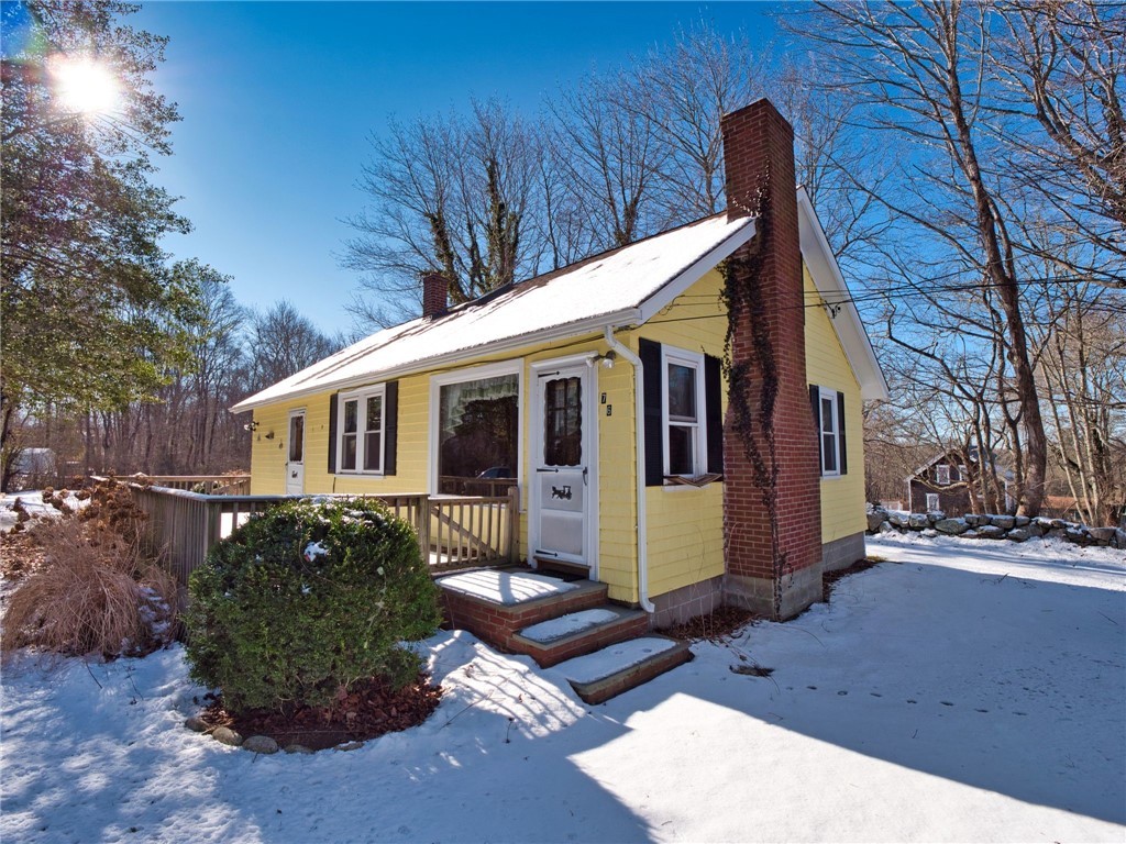 76 Peckham Road Little Compton, RI 02837 - Photo 3 of 50 Gallery Image 3