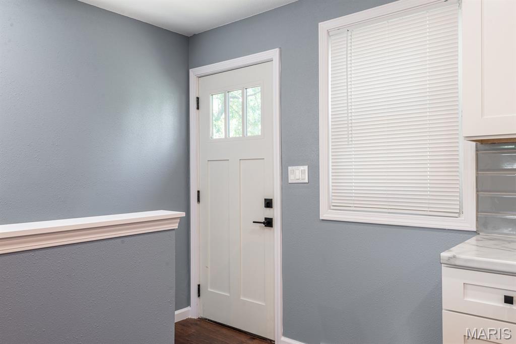 535 Scott Street Ste. Genevieve, MO 63670 - Photo 18 of 53