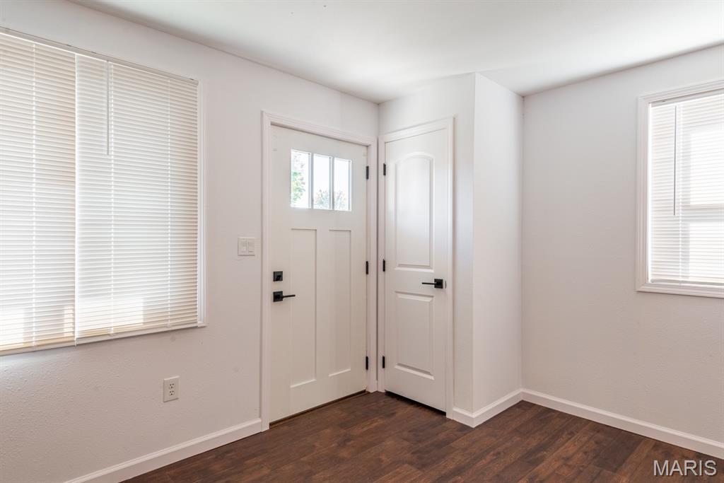 535 Scott Street Ste. Genevieve, MO 63670 - Photo 6 of 53