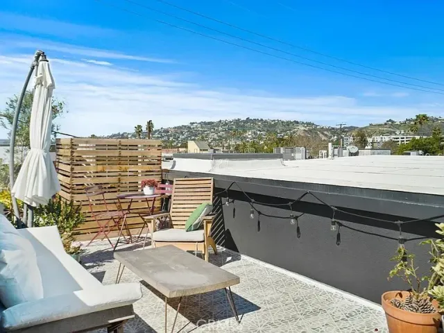 a view of a terrace with sky view