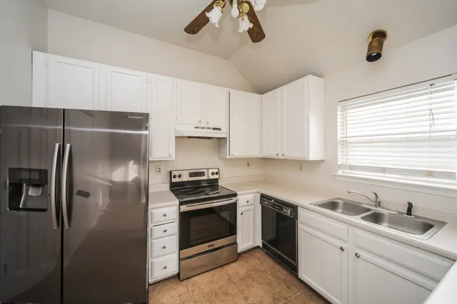 $1,675 | 7117 Gloucester Way Drive, Memphis, TN 38125