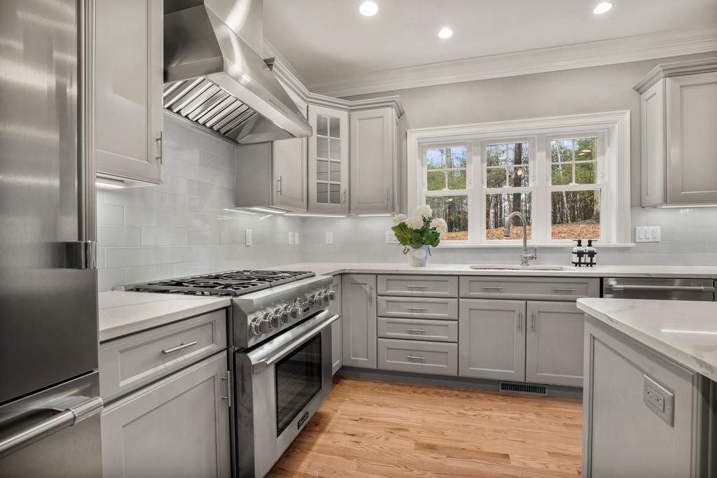 159 Forbush Mill Road Bolton, MA 01740 - Photo 13 of 30