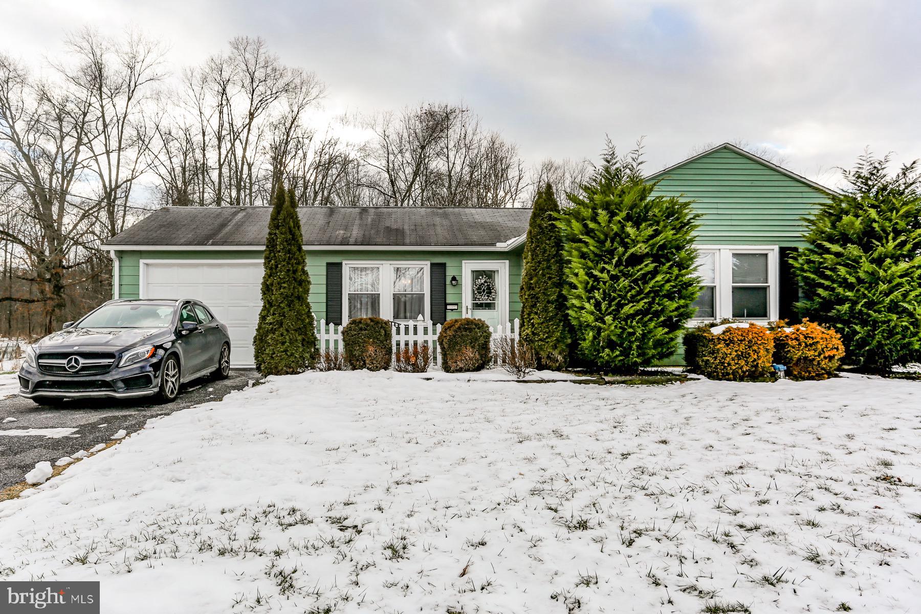 110 Roslyn Road Elizabethtown, PA 17022 - Photo 1 of 26 Gallery Image 1