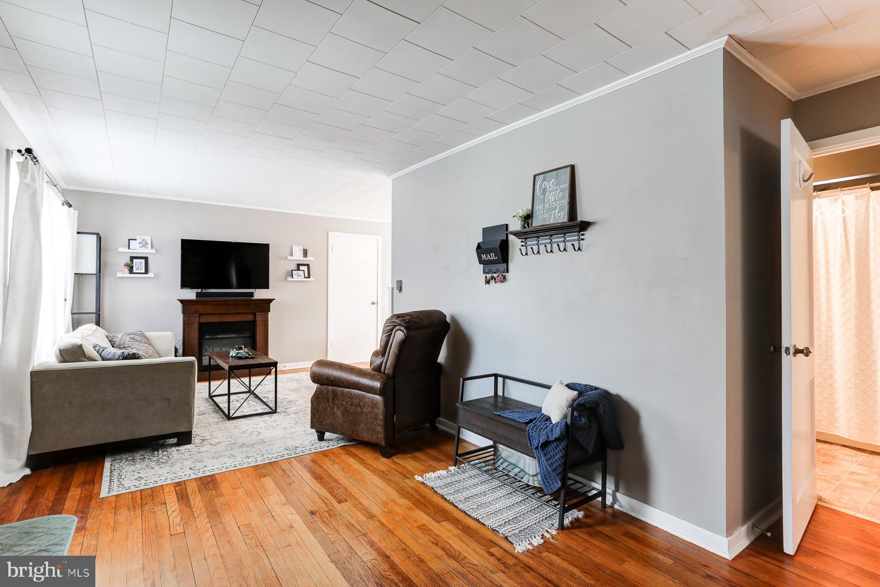 110 Roslyn Road Elizabethtown, PA 17022 - Photo 12 of 26 Gallery Image 12