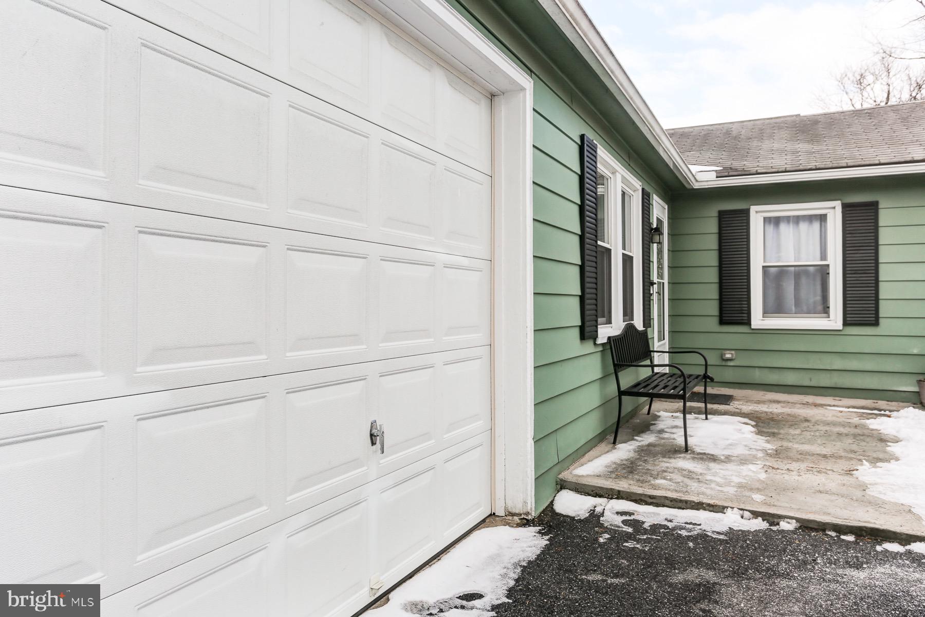 110 Roslyn Road Elizabethtown, PA 17022 - Photo 4 of 26 Gallery Image 4