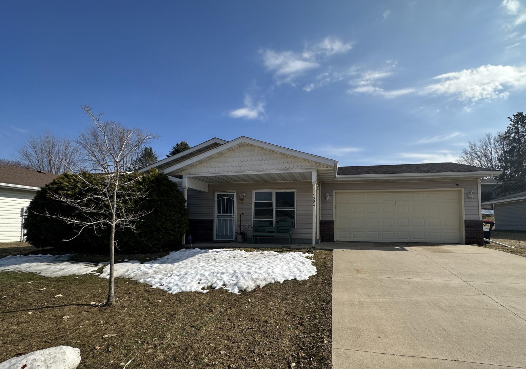 4552 Manor Brook Drive Northwest Rochester, MN 55901 - Photo 9 of 35