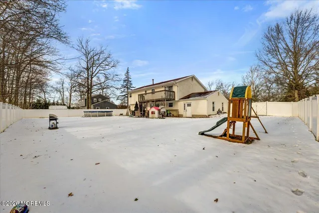$715,000 | 4 Willow Grove Way, Manalapan, NJ 07726