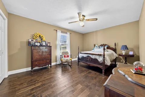 $474,900 | 102 Arrowood Drive, Cottontown, TN 37048