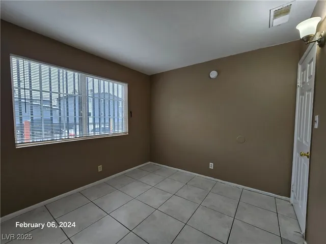 $1,045 | 505 Mckellar Circle, Unit 1, Las Vegas, NV 89119