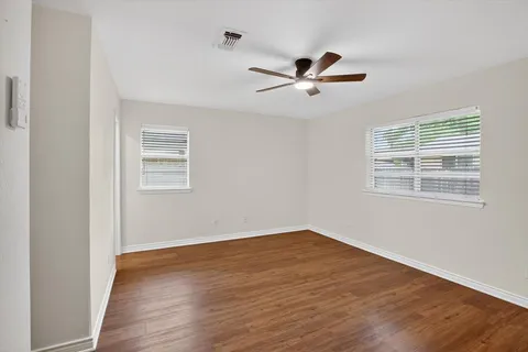 $325,000 | 2132 Sandy Lane, Irving, TX 75060