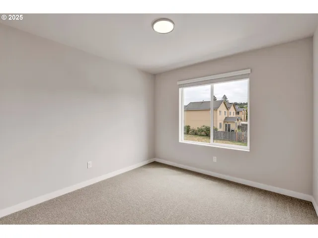 $424,900 | 15606 Northeast 15th Place, Vancouver, WA 98686