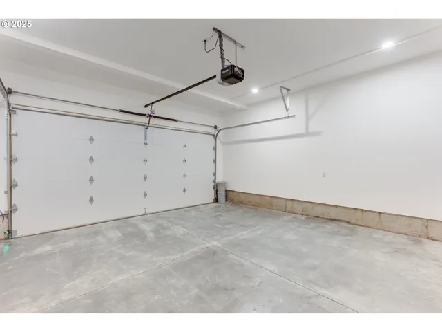 $424,900 | 15606 Northeast 15th Place, Vancouver, WA 98686