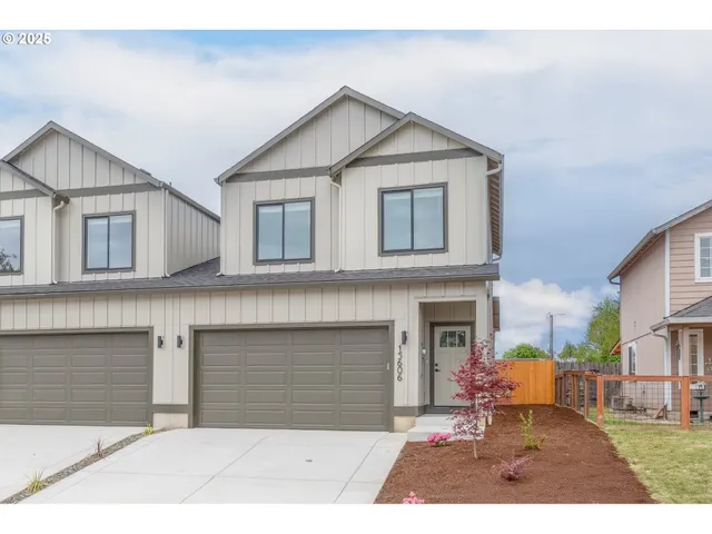 $424,900 | 15606 Northeast 15th Place, Vancouver, WA 98686