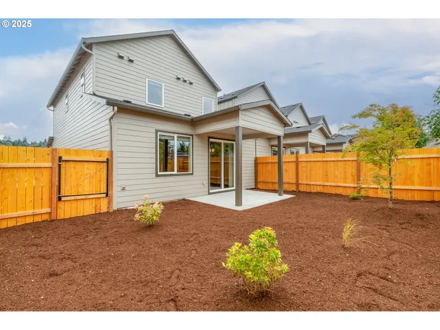 $424,900 | 15606 Northeast 15th Place, Vancouver, WA 98686