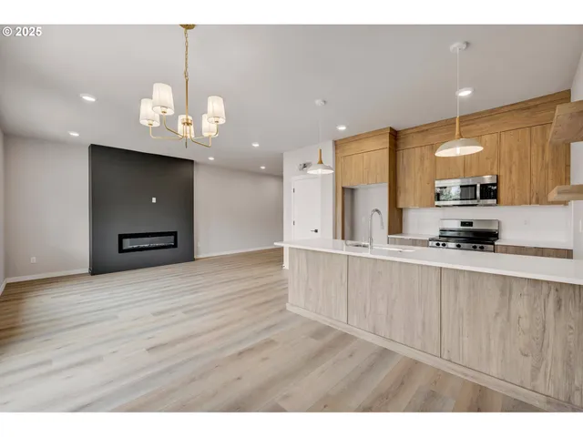 $424,900 | 15606 Northeast 15th Place, Vancouver, WA 98686