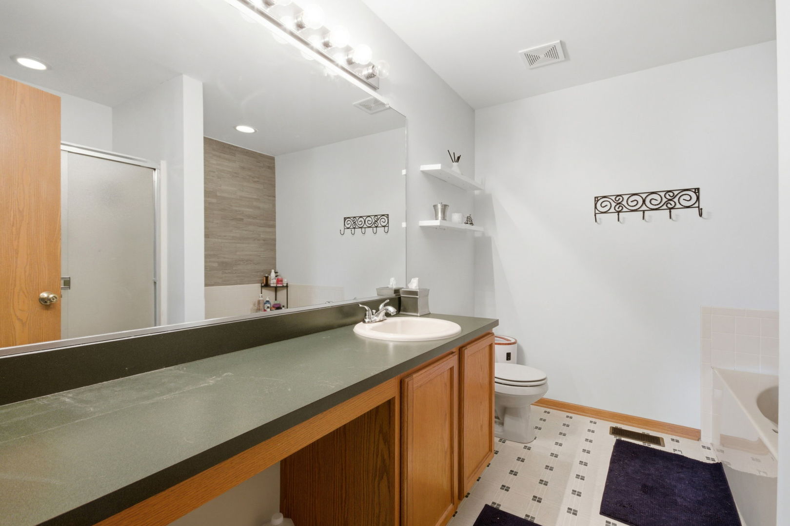 59 Freesia Court Romeoville, IL 60446 - Photo 24 of 63