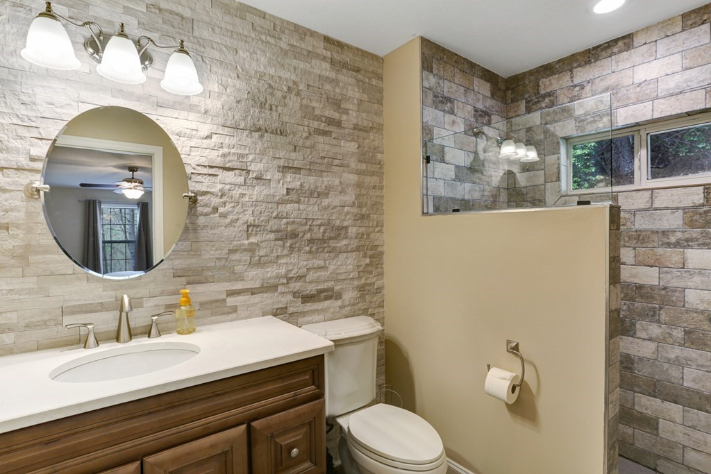 4115 Twiggs Road Blairsville, GA 30512 - Photo 12 of 40 Gallery Image 12